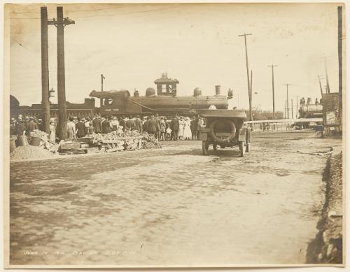 Bay St. 3:37 p.m., June 14, 1913