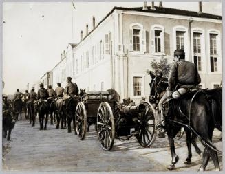 Persian artillery passing through