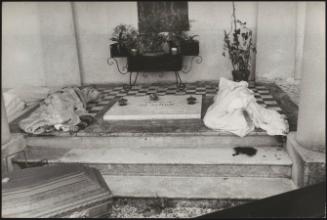 Bodies laid out in Osoppo cemetary after the 1976 earthquake in Fruili