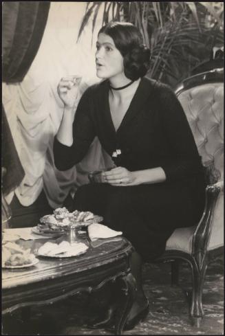 Francesca Romana Coluzzi on the set of the film  'Siamo tutti in libertà provvisoria'