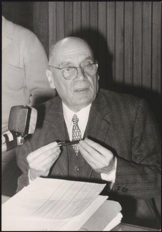 Portrait of Vincenzo Caglioti 