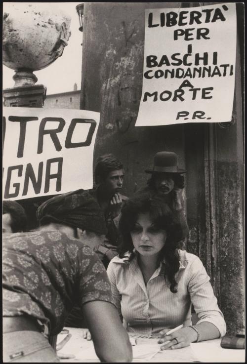 A petition stand against the Basque conflict 