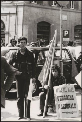 Valle del Belice: protesters outside Parliament calling for new housing to be built in Sicily following an earthquake 
