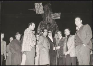Labour Union members under the equestrian statue of Marcus Aurelius, Rome city council