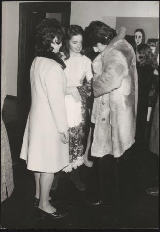 Isabella Rosselini and Christian De Sica 