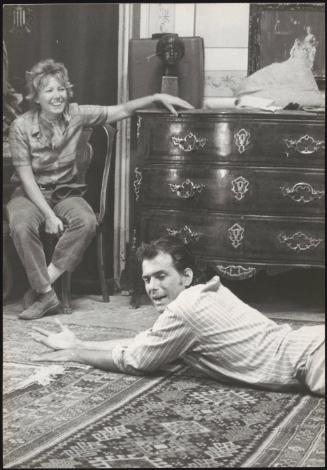 The writer director Dacia Maraini with the actor Tomas Millian on the set of 'L'amore coniugale' which she directed