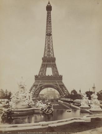 [Paris]. Exposition Universelle de 1889: La Tour Eiffel, vue prise du Champ de Mars