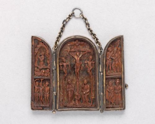 Pendant Triptych: The Crucifixion, and Scenes from The Passion of Christ