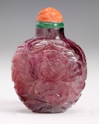 Tourmaline carved snuff bottle
