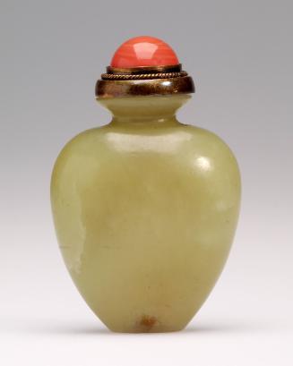 Snuff bottle in nephrite of heart shaped form