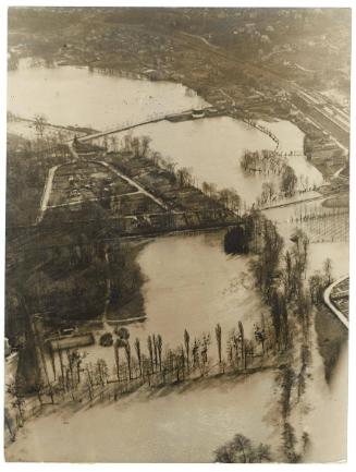 Seine Calls A Halt, Paris, 1937