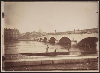 Bayonne - Port Saint Esprit on the Adour river (upstream)