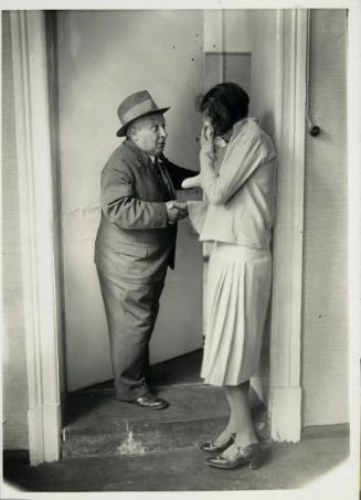 The Police Summons: A psychological photo story by Dr. Thoma: (Out loud) "Don't worry, my conscience is clear." (To himself) "Perhaps I socked Miller the last time I was drunk."