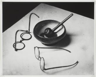 Mondrian's Glasses and Pipe