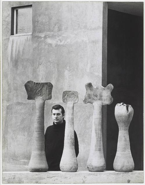 Arthur Handy (between sculptures)