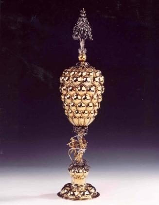 Grape Cup and Cover: Grapevine Stem with Vinesman