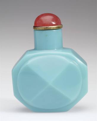 Snuff Bottle in Glass of an Octagonal Form