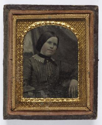 [Portrait of a young lady]