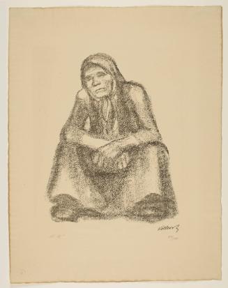 Hockende Frau von vorne mit übereinander gelegten Händen