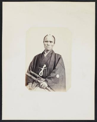 212. Moto to-ki-ro (20 ans) domestique des officiers de l'Ambassade du Taiconne du Japon à Paris, frontal