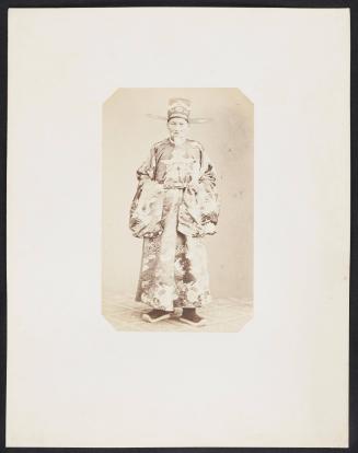 Ambassade Cochinchinoise à Paris. Frontal 142. Phan Thong Ging (68 ans) Vice grand Conseur du Royaume. Mandarin de 1e degré, 2e classe (grand Costume)