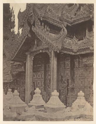 Amerapoora. Doorway of Pyathat on East of Maha-Too-Lo-Bounghian Kyoung