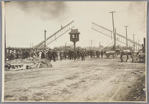 Bay St. 2.20 p.m., June 14, 1913